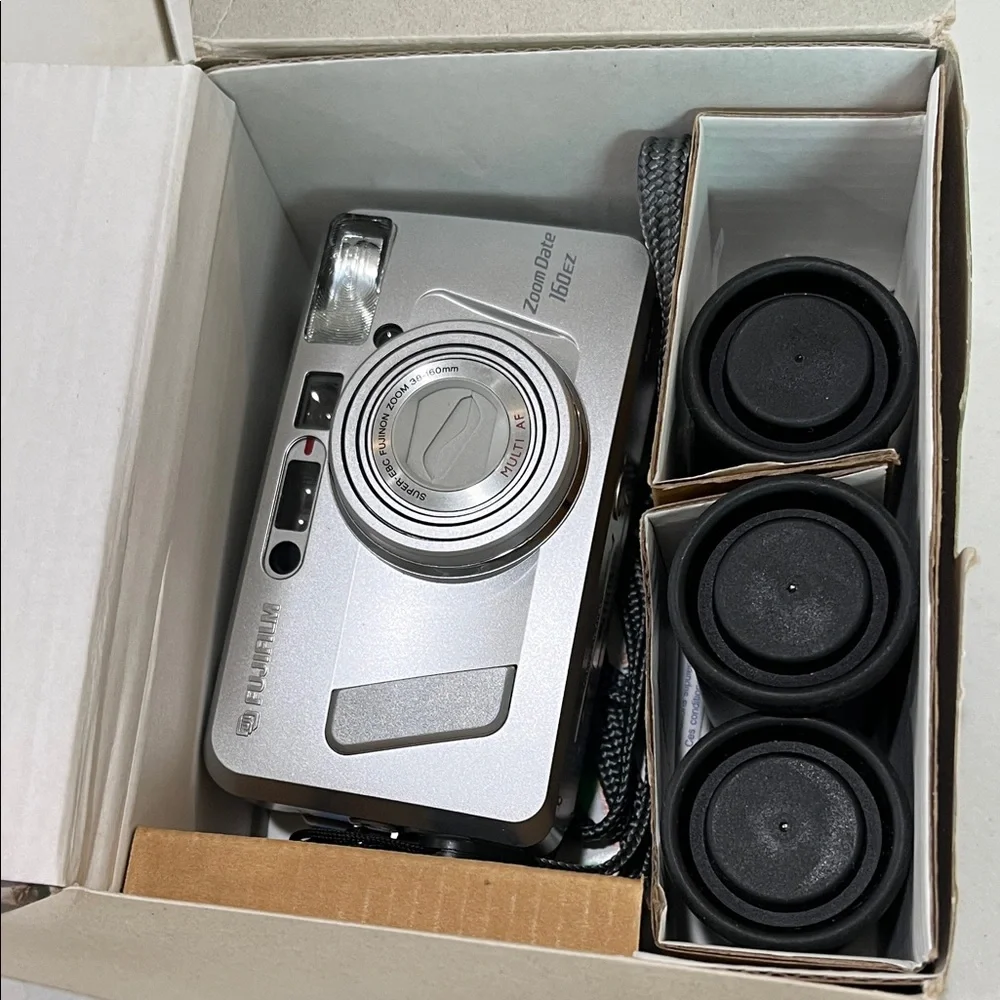 Fujifilm Zoom Date 160EZ 35mm Silver Camera